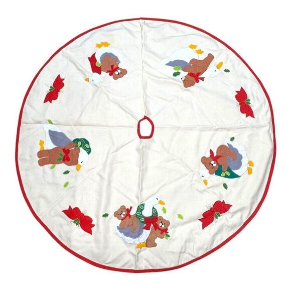 Vintage Christmas Goose & Bear Cottage Retro Tree Skirt 43” Round Cotton READ - Picture 1 of 13